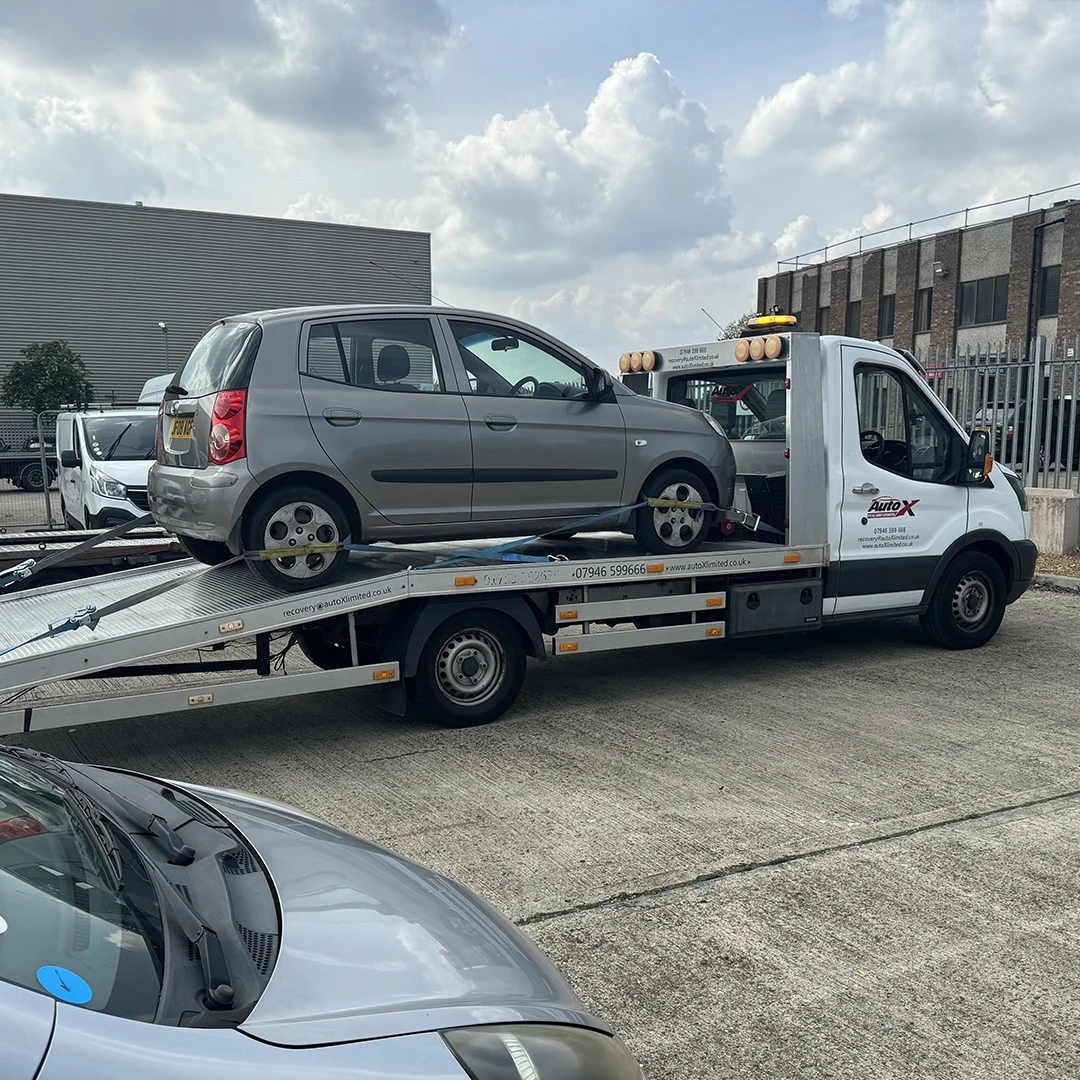 Motorway breakdown recovery near the M25 in Surrey